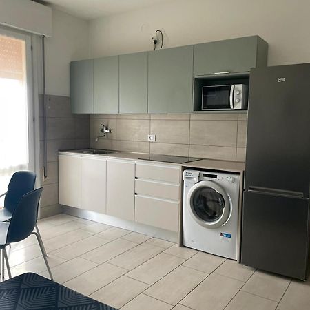 Condominio Michelangelo-Solo Per Famiglie- Walterigato Apartments Лидо-ди-Езоло Экстерьер фото
